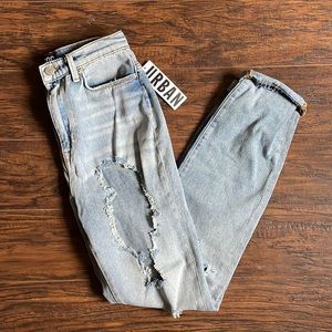 UO Distressed Mom High-Rise